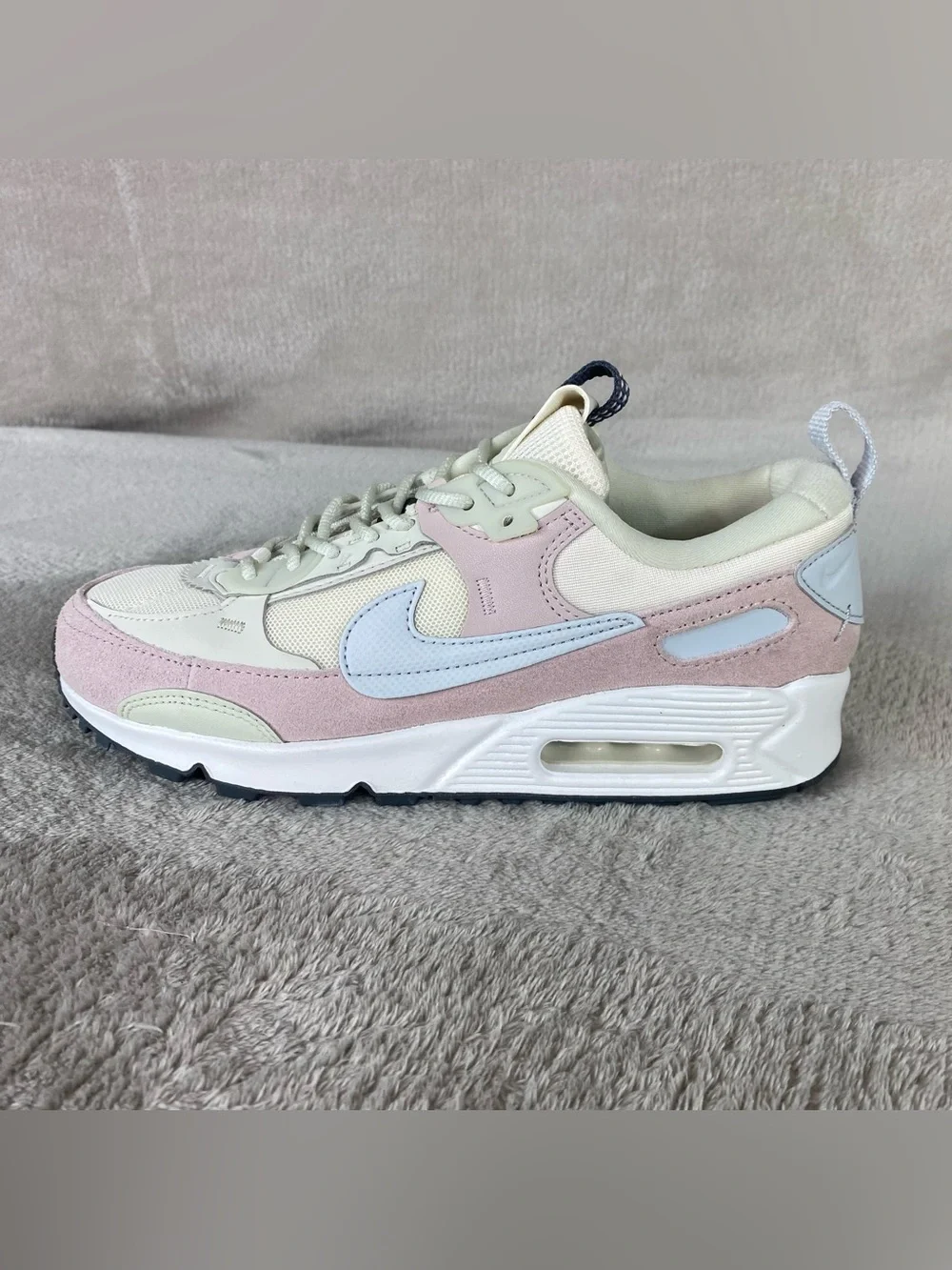 Nike Air Max 90 Futura Womens Size 7.5 Pale Pink White Athletic Shoes DM9922 NEW